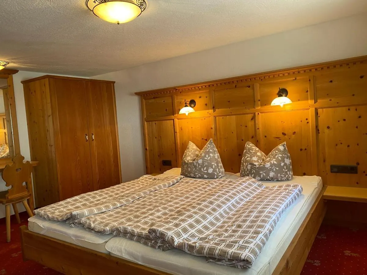 Ferienhaus Chalet Prantl Soelden Österreich
